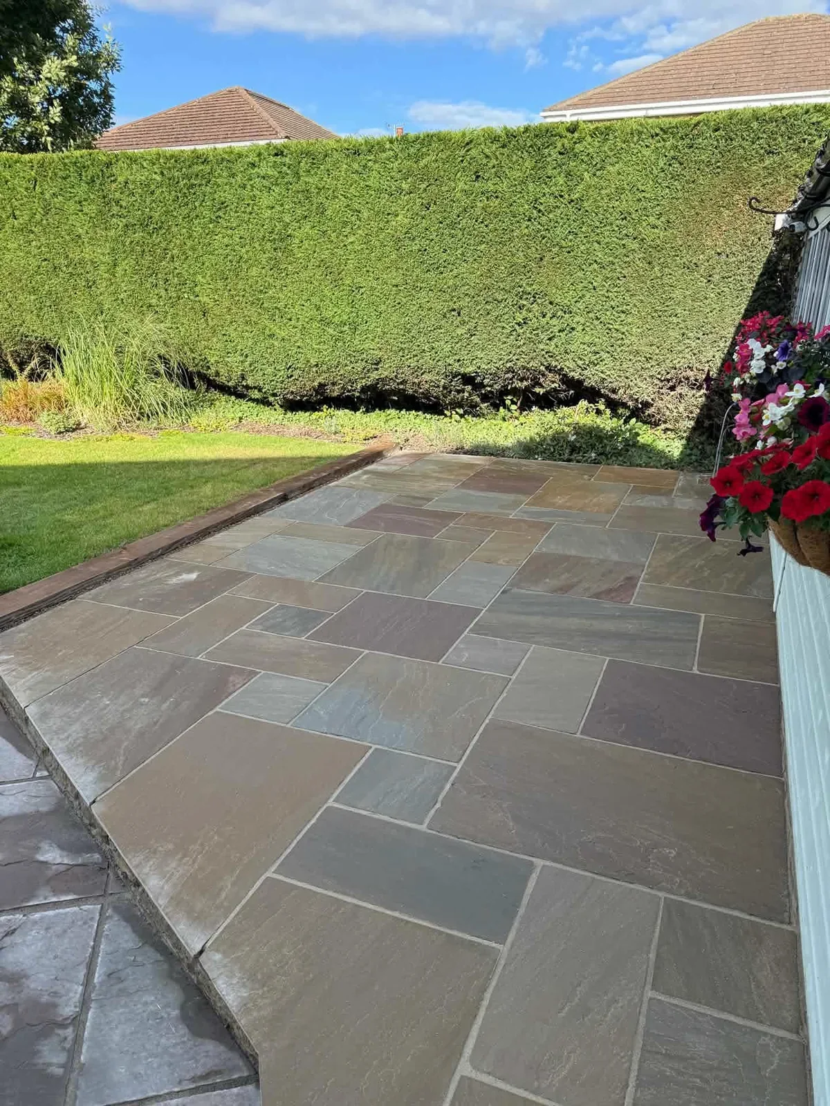 Patio detail with lawn edge by Five Rise